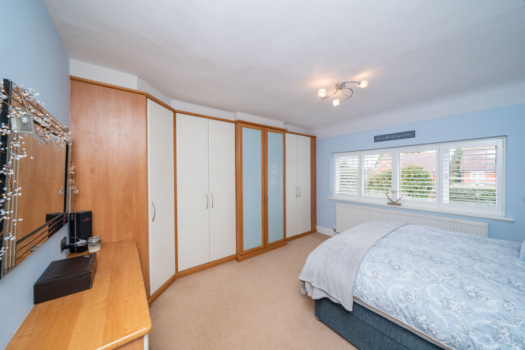 Bedroom- click for photo gallery